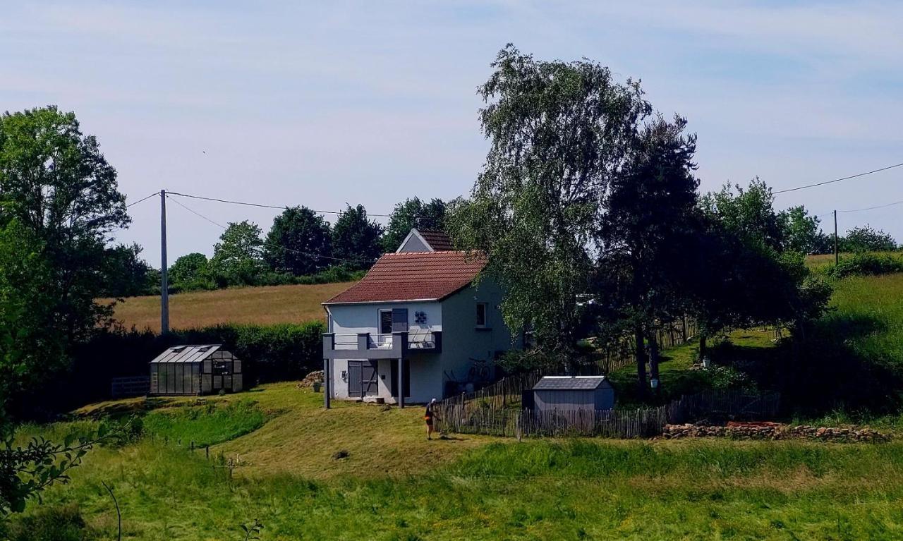 Maison Du Grand Moulin Saint-Aubin-en-Charollais Екстериор снимка